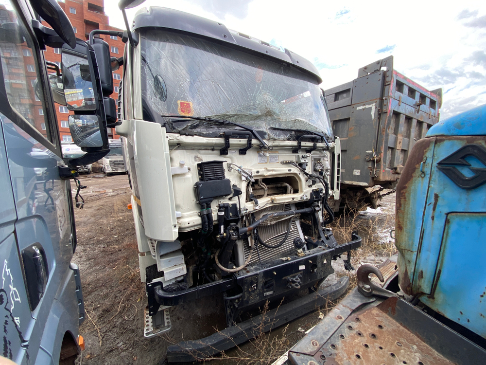 FAW J6 8x4 Самосвал СА3310Р66K24T4E5
