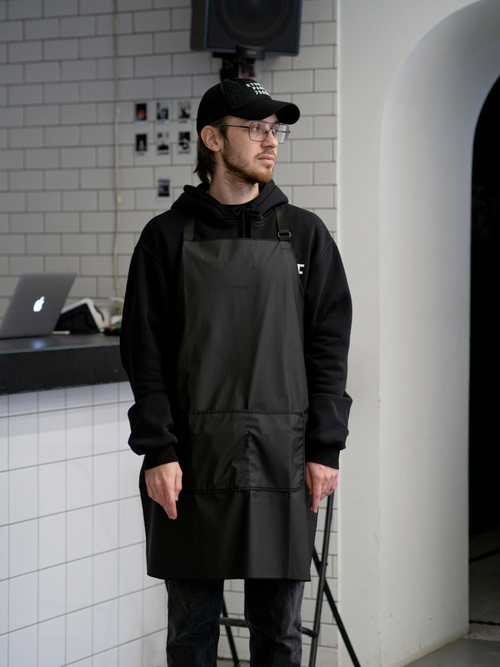 REBEL BARBER Matte Black - Полиуретановый парикмахерский фартук