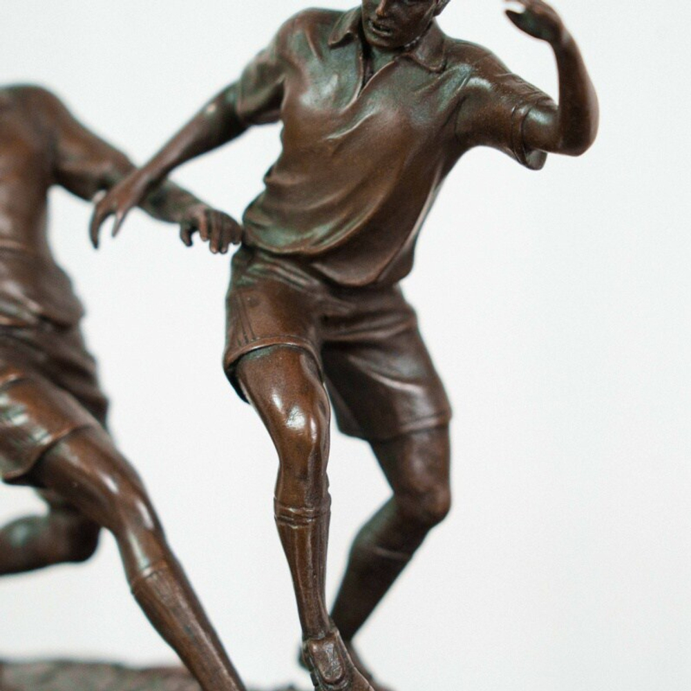 Кабинетная скульптура «Футболисты»