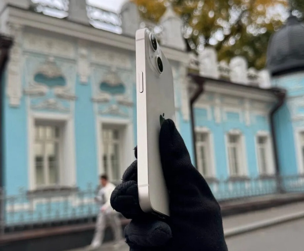 iPhone 14, 256 ГБ б/у