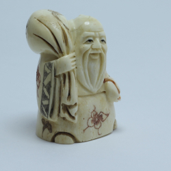 Нэцкэ Монах с мешком риса и персиком