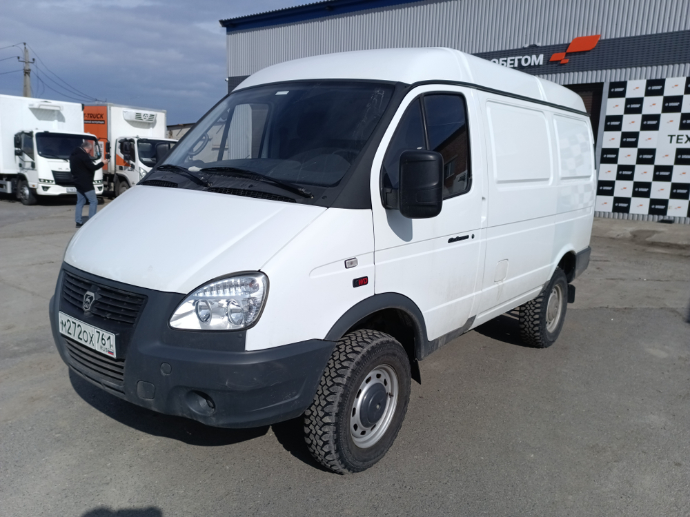GAZ SOBOL Цельнометаллический 27527 (Бензиновый, 2,7 л, 107 л.с, 4WD)