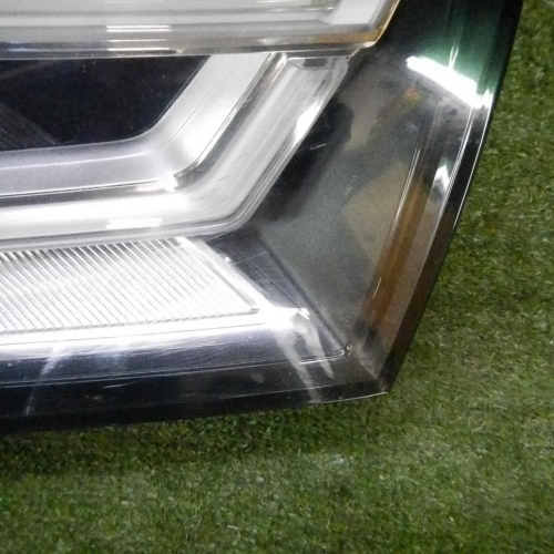 Фара правая Audi Q5 (2017-2020) LED