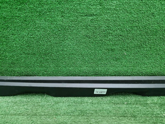 Накладка порога правая Subaru Outback 6 (19-нв)