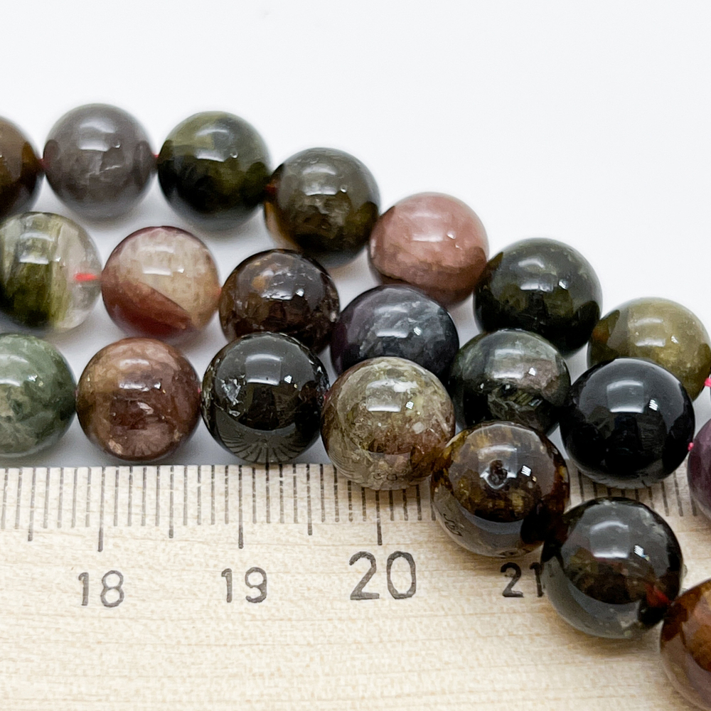 Бусины Турмалин, диаметр 9,1-9,4 мм, цена за нить 40 шт