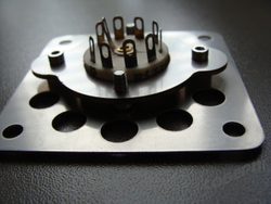 как установить панельку для октальной радиолампы