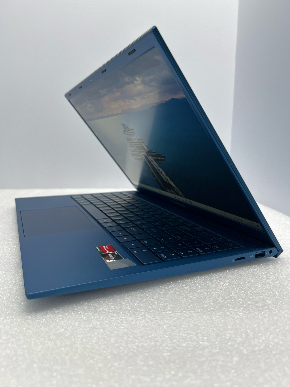 Ноутбук Irbis (15NBC1012) 15.6"/AMD Ryzen 5 5560U/RAM 16GB/SSD 512GB/AMD Radeon Graphics/1920x1080/IPS/Windows 11/Подсветка кл-ры: LED/Синий. Состояние: A1