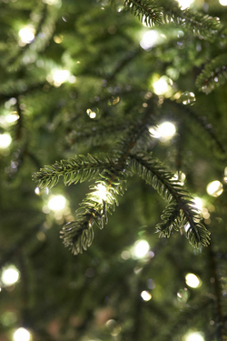 Ель искусственная с лампочкам Эми