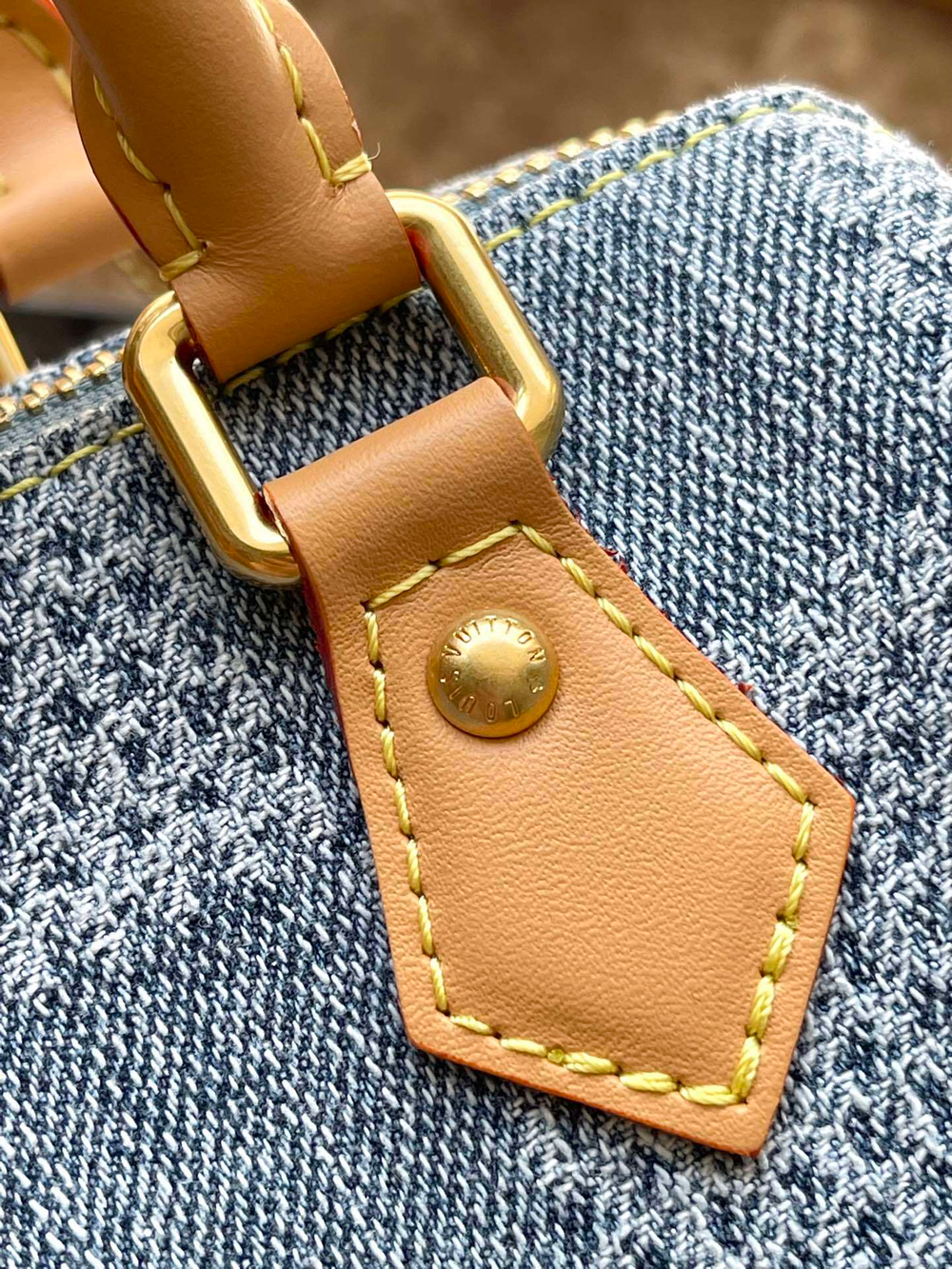 Louis Vuitton Speedy 18