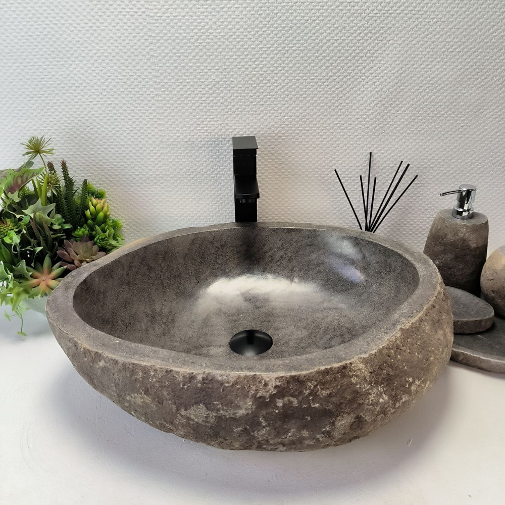 Раковина из речного камня RS63373 (55*47*16) 0123