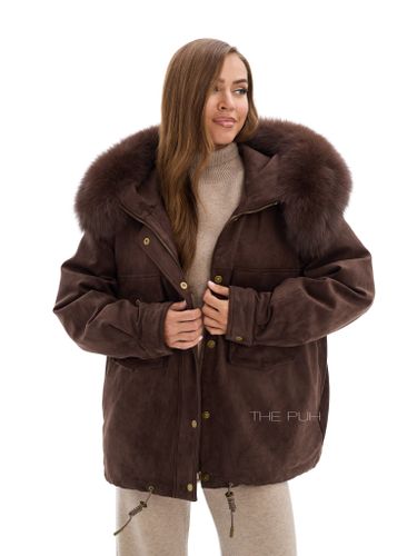 Объемная парка шоколадного цвета из замши