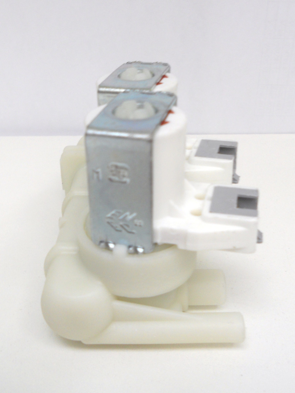 Клапан 2W90 для стиральной машины Аристон / Индезит 110333