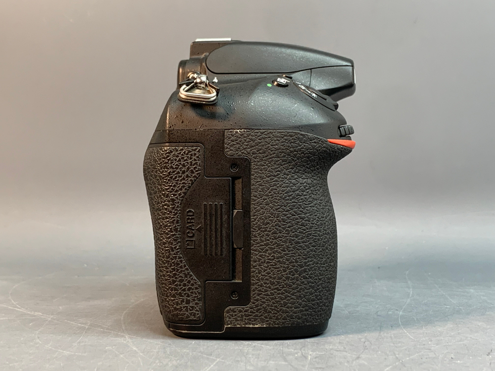 Nikon D810 20.600 кадров