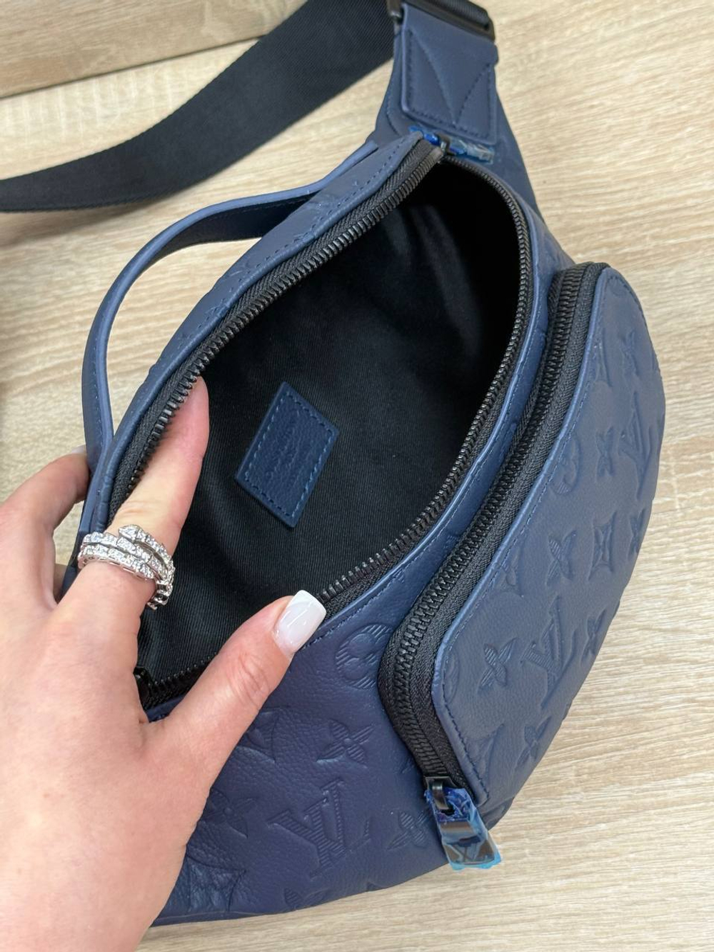 Сумка поясная Louis Vuitton