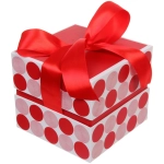 Коробка подарочная «Нежный горох» 16*16*14 см