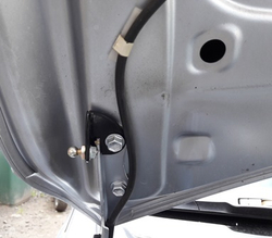 Упор (амортизатор) капота для Toyota Corolla E150 (2006-2013) Autoinnovation.15-01