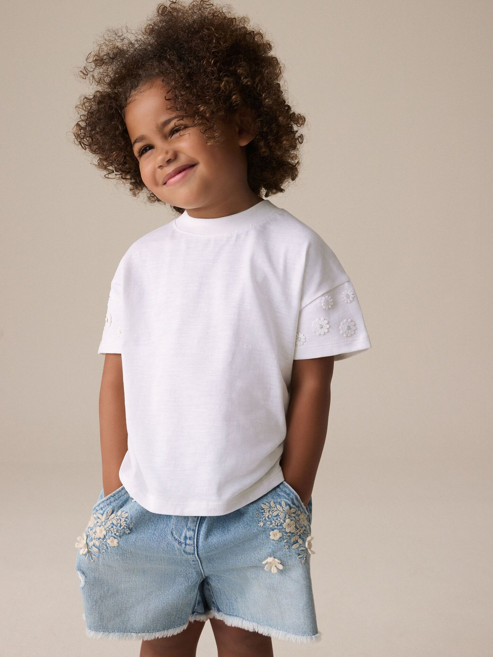 Футболка с вышивкой для девочки Next E51-319, Белый