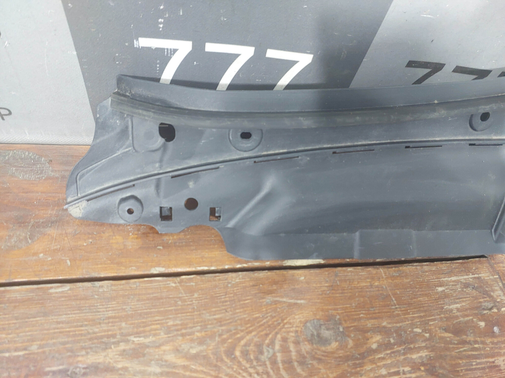 Кожух замка капота BMW 3-Series (G20) 18-22 Б/У Оригинал 51767461970