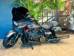Harley-Davidson CVO Street Glide 121 (Raven Fade) 2025