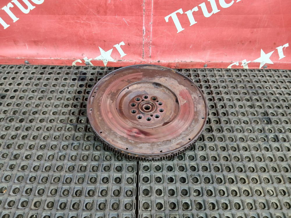 Маховик двигателя