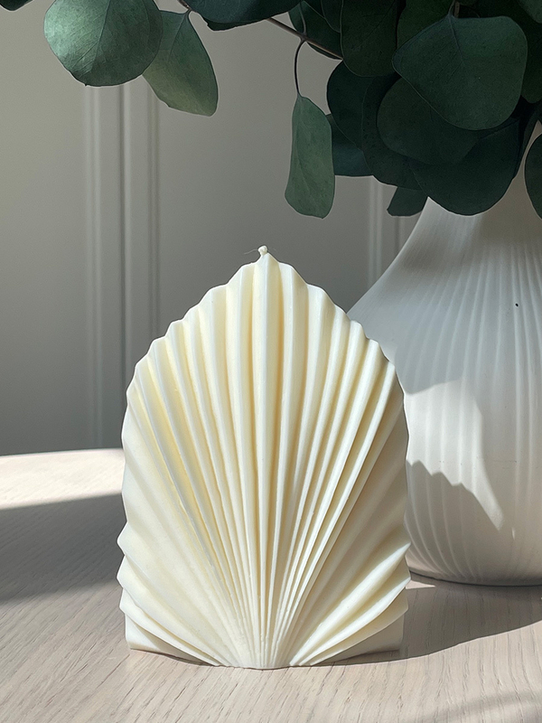 Соевая интерьерная свеча PALM LEAF