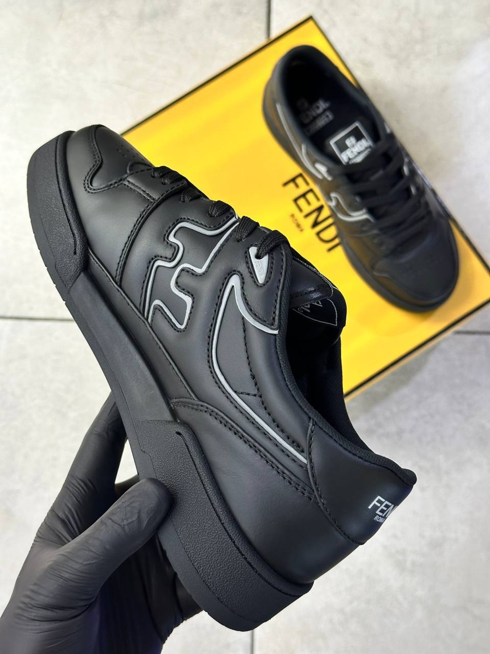 Кеды сникеры Fendi
