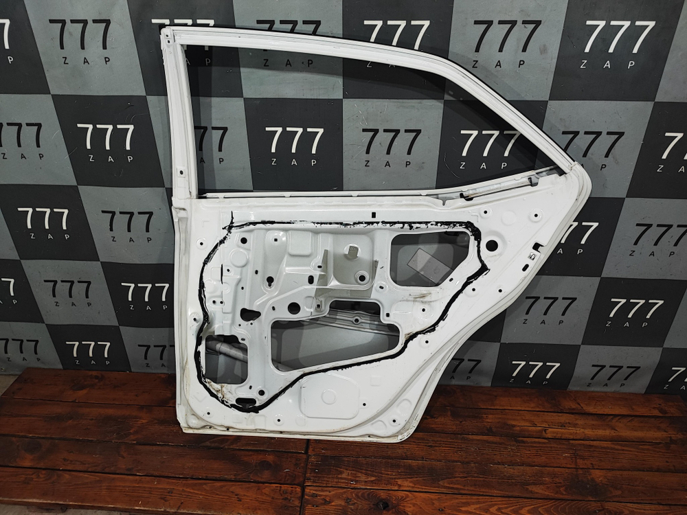 Дверь задняя правая Toyota Corolla (E180) 12-19 Б/У Оригинал 6700302430