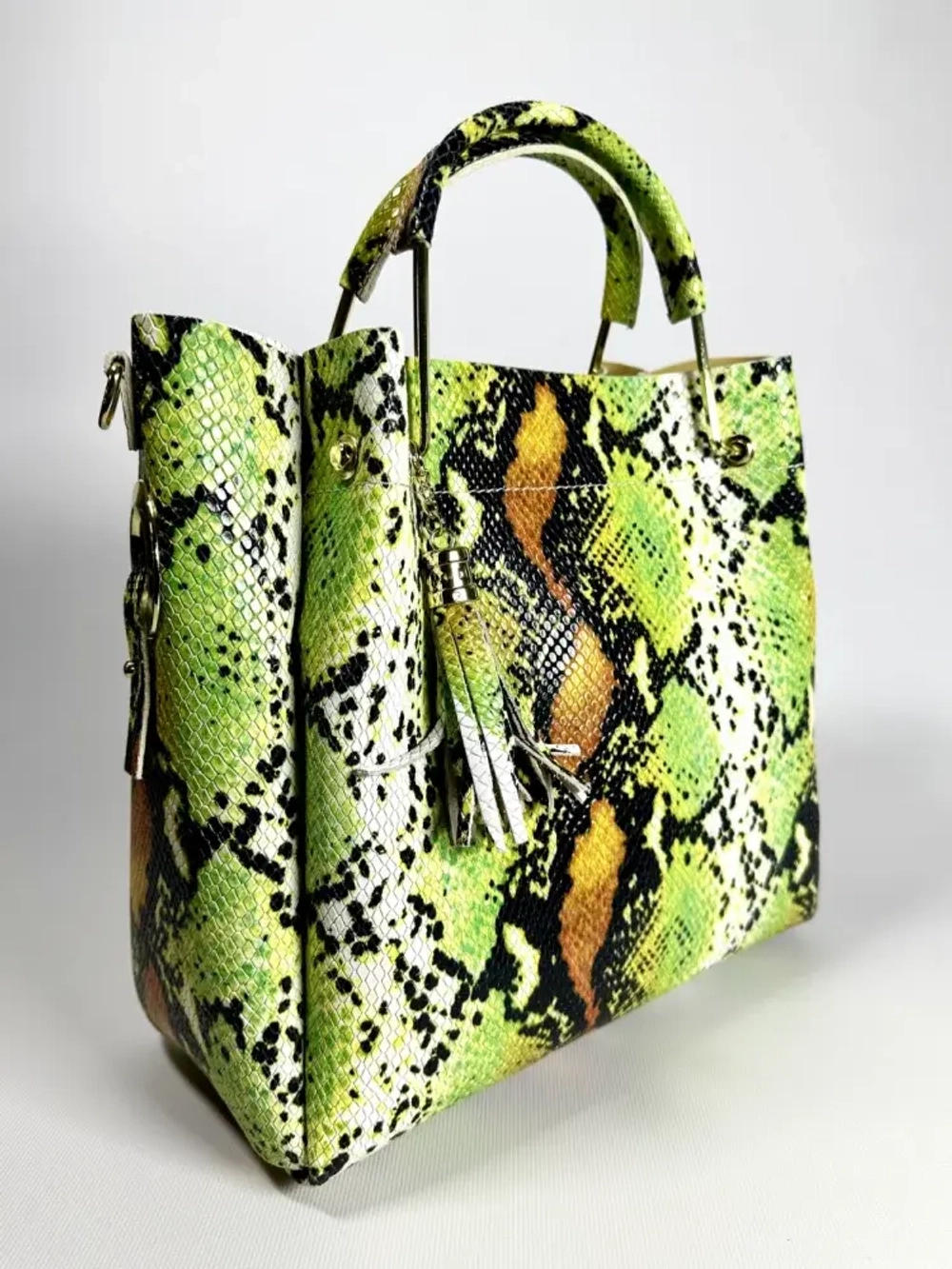 Женская желто-салатовая сумка из натуральной кожи с тиснением питон