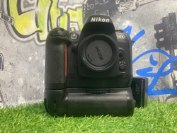 Nikon D100