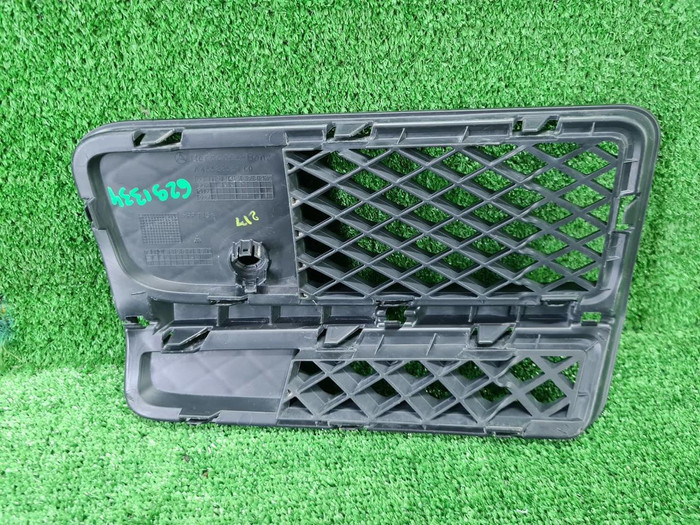 Решетка переднего бампера левая Mercedes G W463 (2018-н.в.)