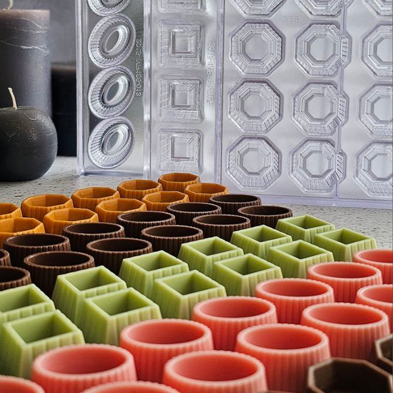 333 | Форма для шоколадных открытых конфет (275*175 мм)