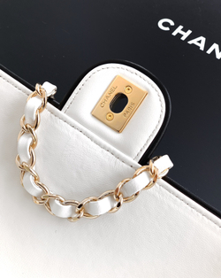 Chanel Bag 19 cm