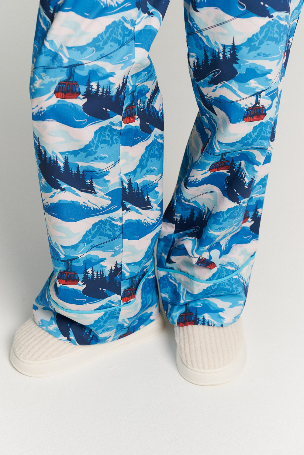 Костюм двойка из сатина горы - размер S-M