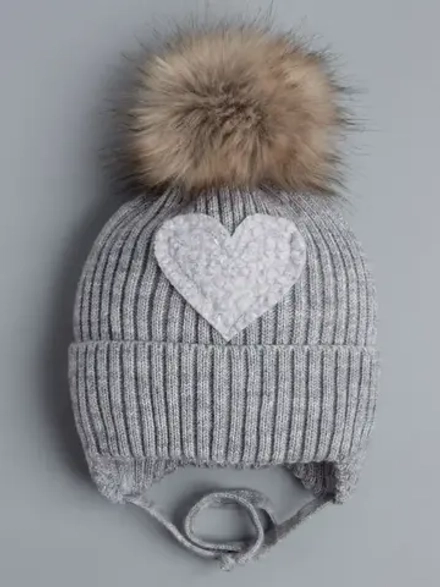 Шапка зимняя вязаная с помпоном для девочки