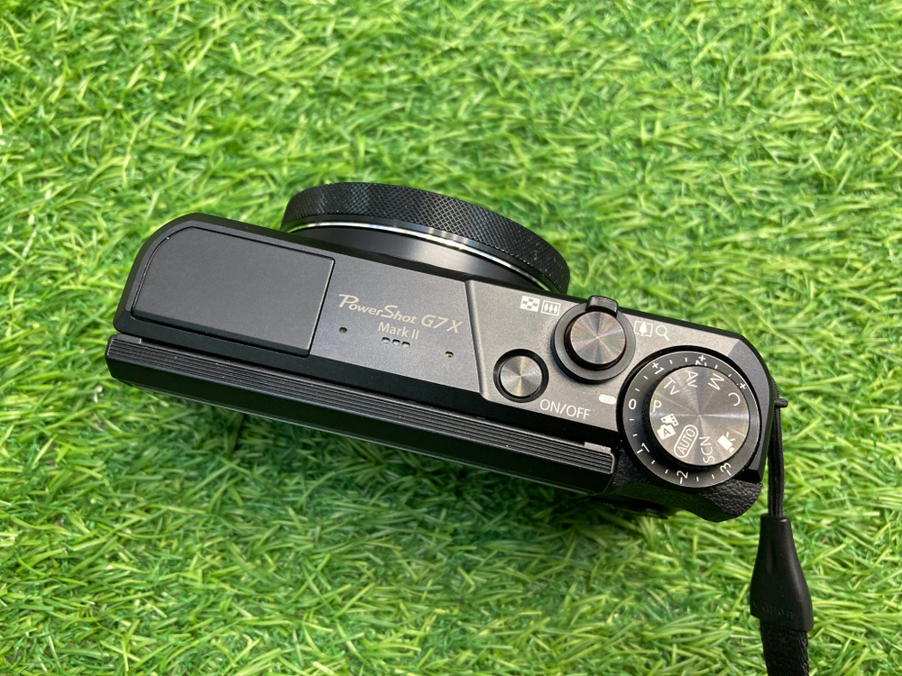 Canon G7X Mark II