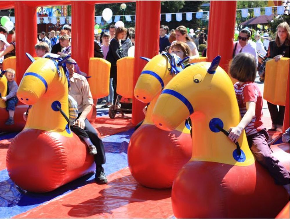 Аттракцион Надувной конь, малый