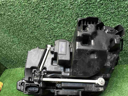 Фара правая Mercedes E W213 (2016-2021) LED