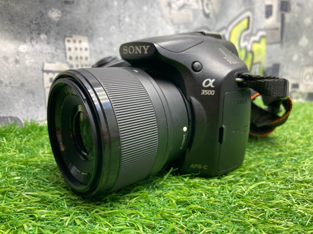 Sony A3500 kit 18-50mm 1.300 кадров