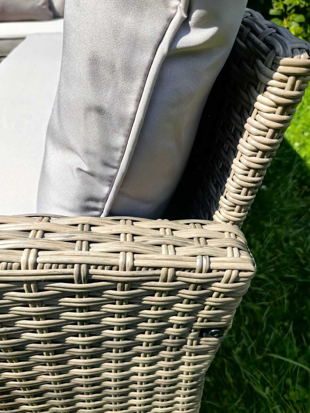 Обеденная группа плетеной мебели Албания «Albania» с подушками Greige