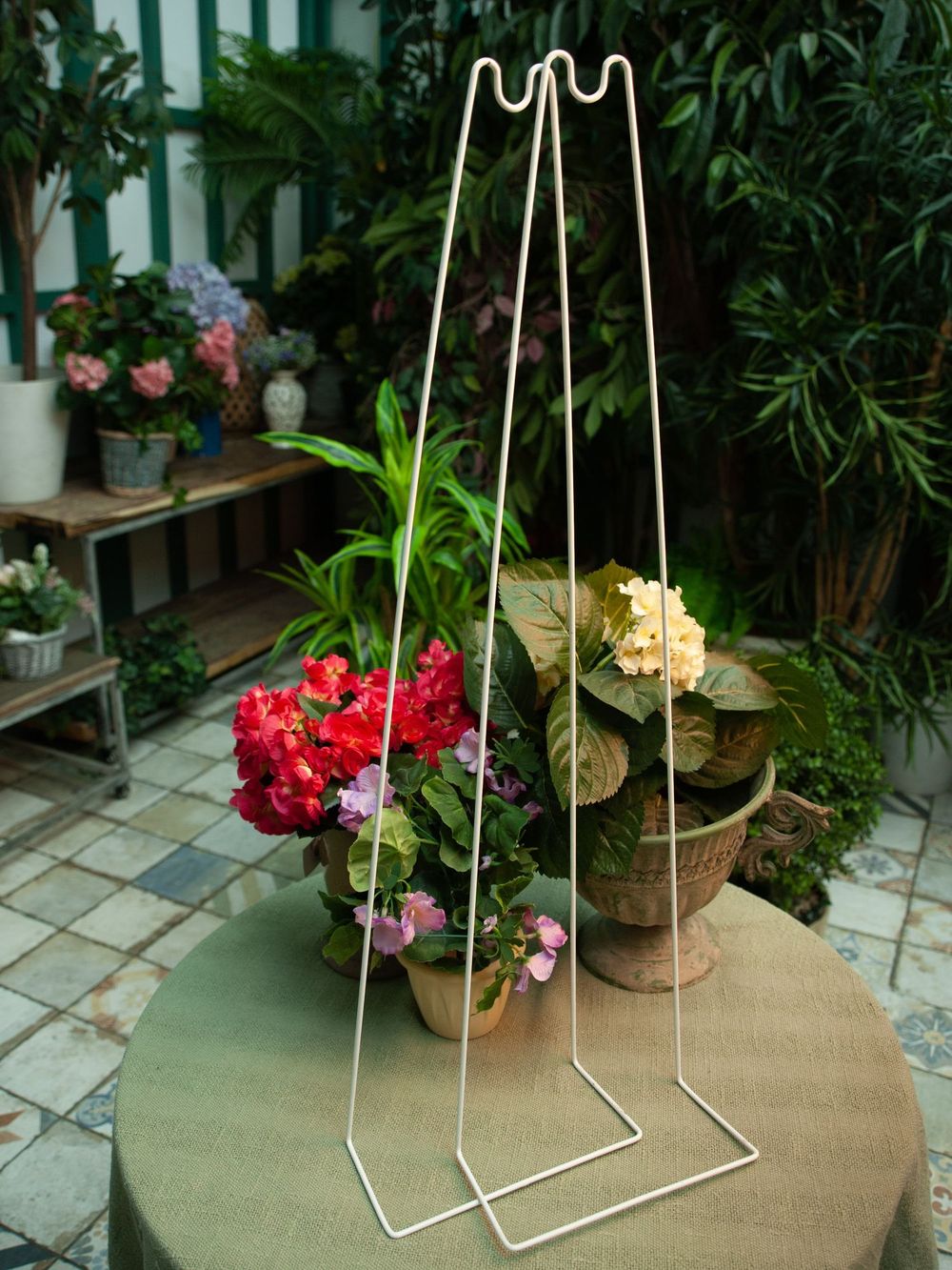 UFP-G20S H80 WHITE Подставка металлическая для светильника ULI-P. высота 800 мм. Белая. TM Uniel