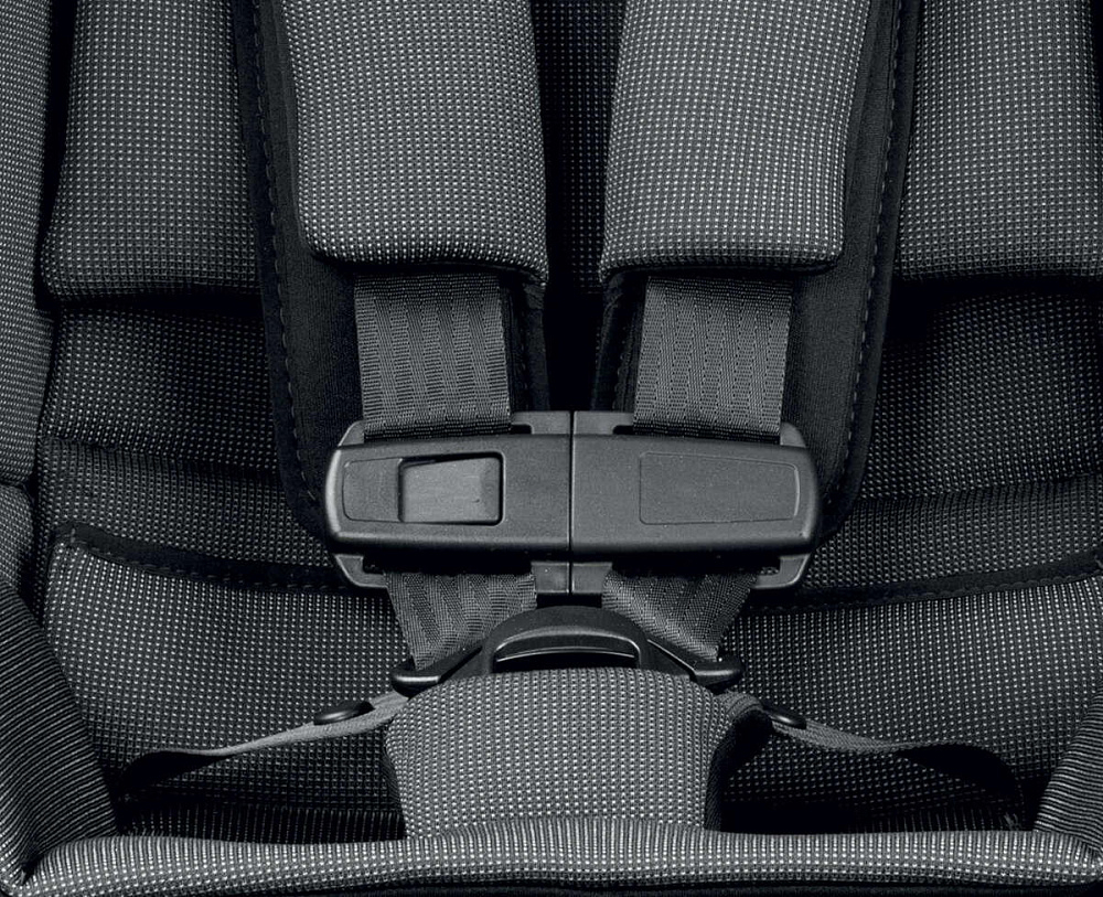 Автокресло Peg Perego Viaggio Giro (9-18 кг) с базой 360 Isofix Crystal Black