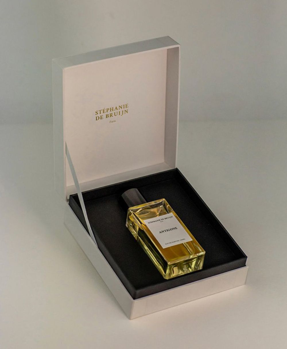 Stephanie de Bruijn - Parfum sur Mesure Antigone
