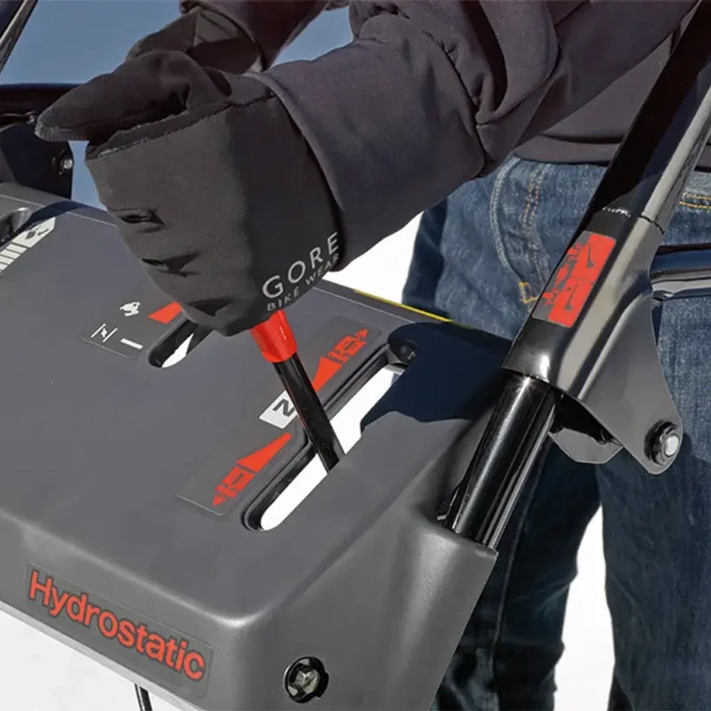 HONDA HSS760A ET D снегоуборщик бензиновый 5.6 л.с. ковш 60.5 см, выброс 15 м, вариатор