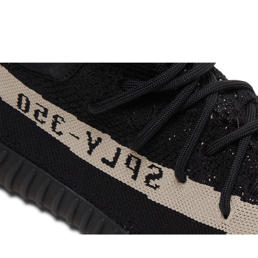 adidas Yeezy Boost 350 V2 Oreo