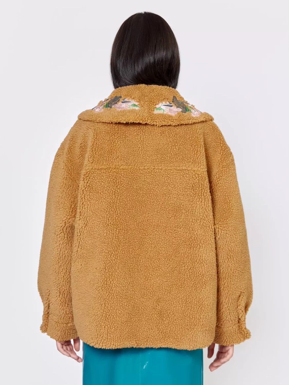 Куртка с вышитым воротником ola ola OLA OLA