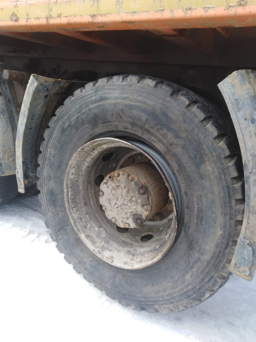 МАЗ 6501* 6x4 Самосвал 650128-8520-000 (Дизельный, 11,6 л, 423 л.с., МТ)
