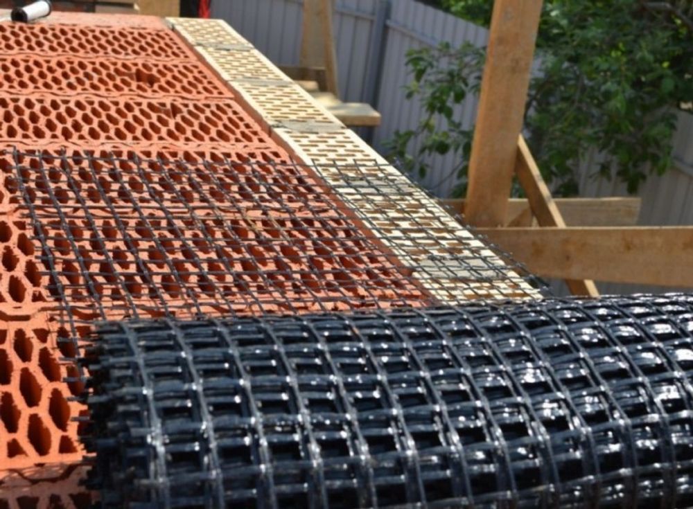 Базальтовая сетка СБНПс Гридекс Универсал 50кН/м (25х25)-50см (50м)