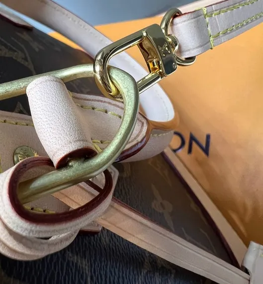 Сумка Louis Vuitton Alma коричневый