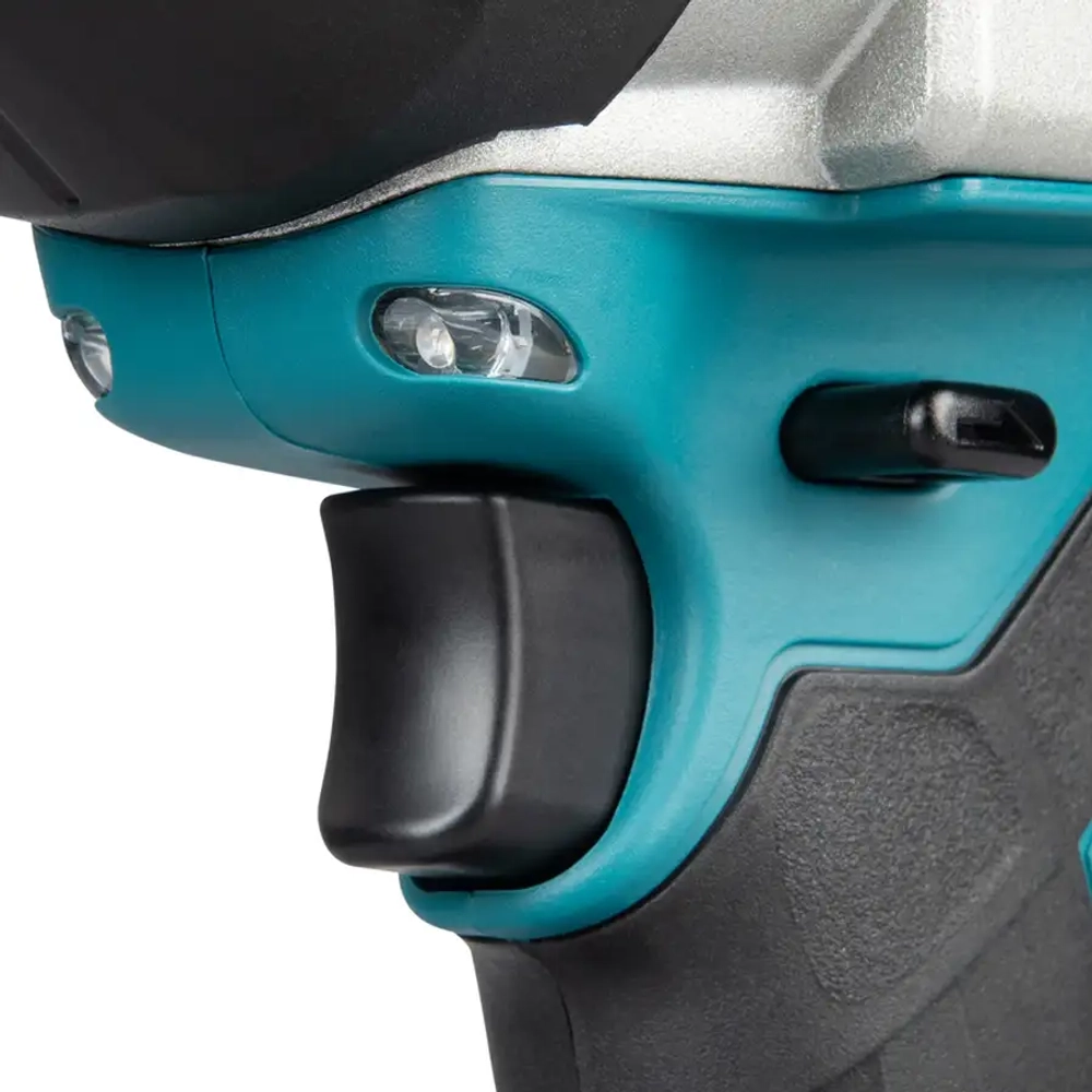 Аккумуляторный ударный гайковёрт LXT Makita DTW1005Z