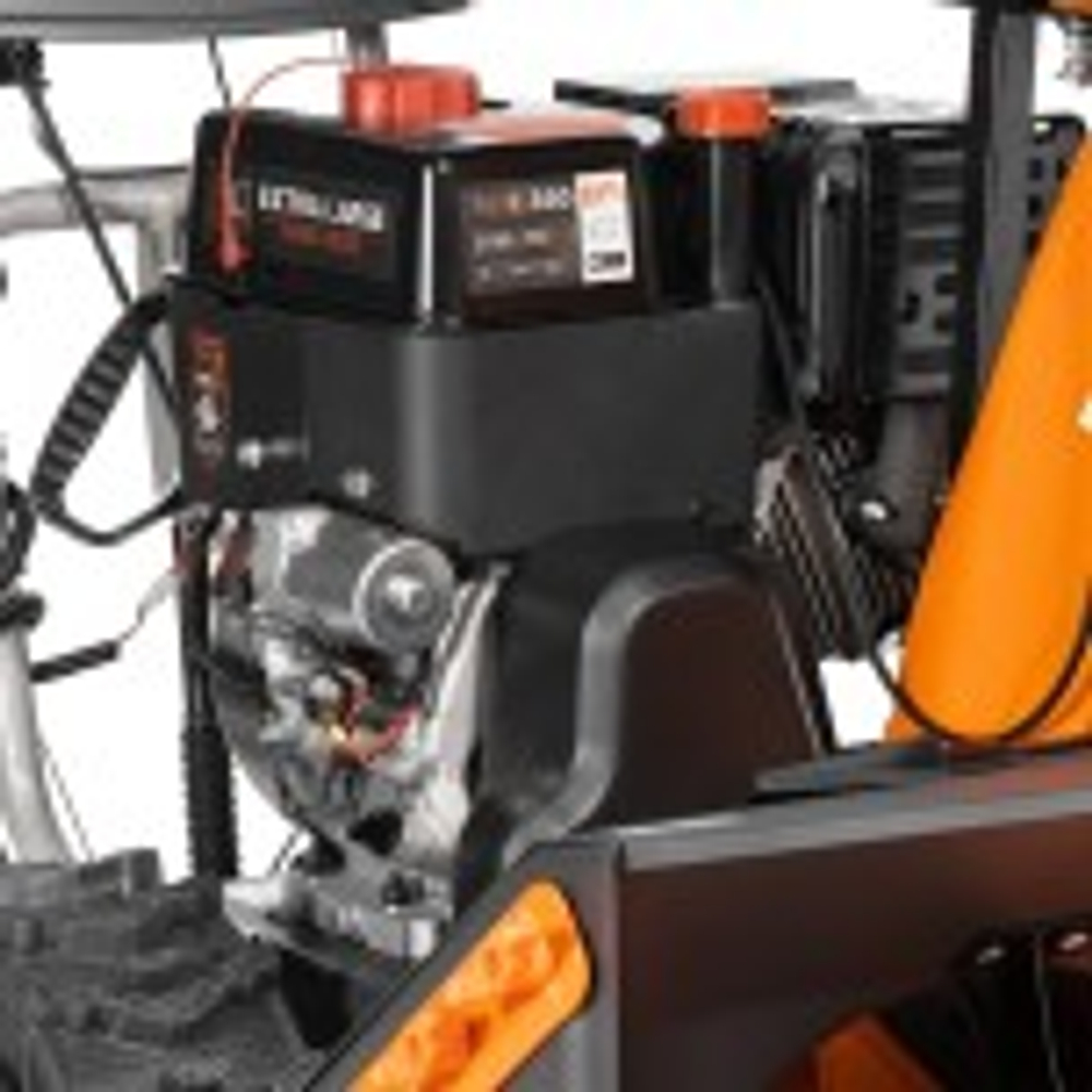 Снегоуборщик гусеничный бензиновый DAEWOO DAST 430 EFI с инжекторным двигателем